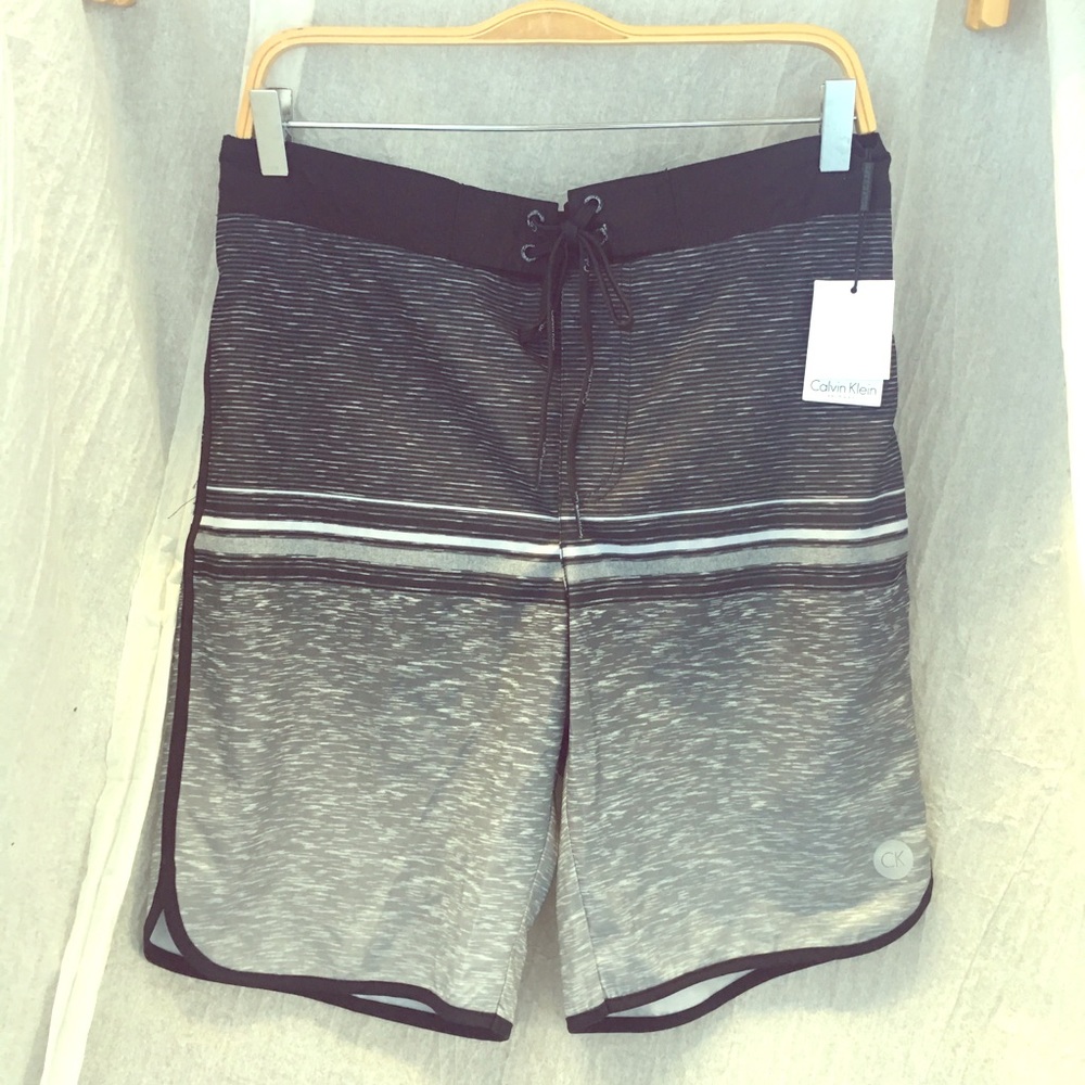 CALVIN KLEIN Swimwear Swim Shorts NWT Gray SPF UV